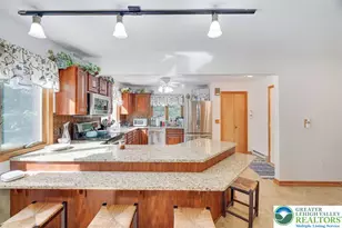 2208 Mohegan Ct, Long Pond, PA 18334 - Photo 30