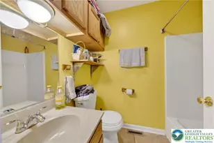 2354 Market, South Whitehall Twp, PA 18104 - Photo 18