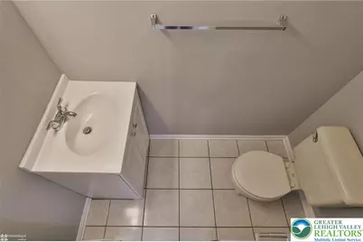 117 Brandywine Drive, Bethlehem Township, PA 18020 - Photo 12