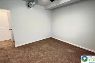 403 Walnut St, Bath Boro, PA 18014 - Photo 16