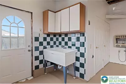 1307 Chestnut Street, Trainer, PA 19061 - Photo 28