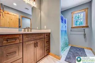 1055 Sugar Hollow Rd, Chestnuthill Twp, PA 18353 - Photo 40