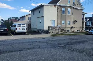 401 E Goepp St, Bethlehem City, PA 18018 - Photo 2