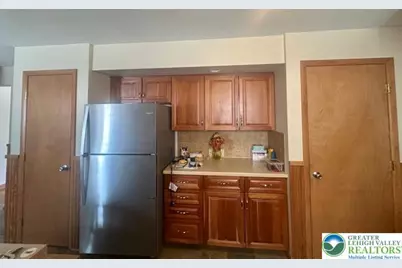 506 Longacre Drive, Lehigh Township, PA 18035 - Photo 4