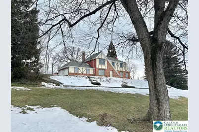 506 Longacre Drive, Lehigh Township, PA 18035 - Photo 2