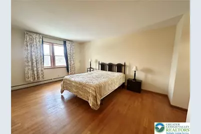 506 Longacre Drive, Lehigh Township, PA 18035 - Photo 8