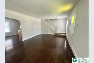 813 Wood Street, Bethlehem, PA 18018 - Photo 2