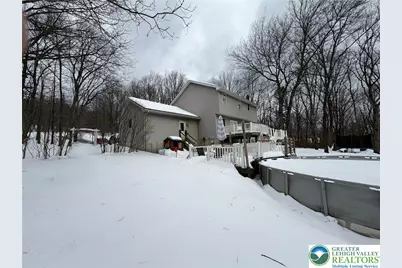 303 E Mountain Top Road, Summit Hill, PA 18250 - Photo 6