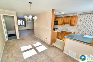 1996 Hall St, Allentown City, PA 18103 - Photo 2