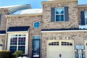 257 Milkweed Dr, Upper Macungie Township, PA 18104 - Photo 1