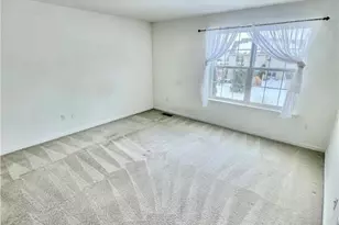 257 Milkweed Dr, Upper Macungie Township, PA 18104 - Photo 18