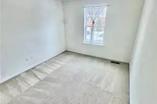 257 Milkweed Dr, Upper Macungie Township, PA 18104 - Photo 24