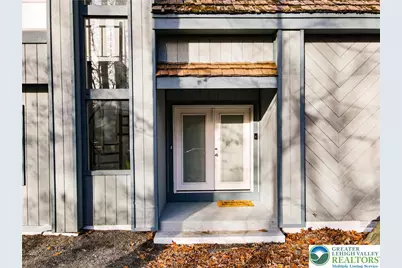 3120 Greenbriar Drive, Stroud Twp, PA 18301 - Photo 2