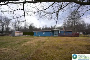 8600 Delong Dr, Heidelberg Township, PA 18080 - Photo 2