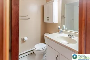 3560 Moravian Ct, Bethlehem Township, PA 18020 - Photo 20