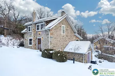 2568 Pike, Upper Saucon Township, PA 18036 - Photo 8