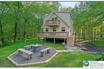 204 Yuma Trail, Coolbaugh Twp, PA 18347 - Photo 2