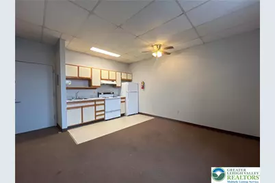 23 Belvidere Street #302, Nazareth Boro, PA 18064 - Photo 2