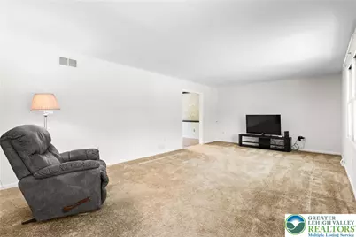 3901 Post Drive, Hanover Twp, PA 18017 - Photo 10