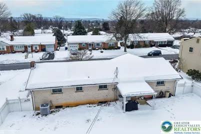 2227 W Woodlawn Street, South Whitehall Twp, PA 18104 - Photo 46