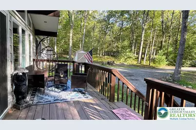 11 Hemlock Path, Penn Forrest, PA 18229 - Photo 2