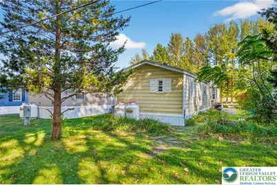 8220 Airport Road #4, East Allen Township, PA 18067 - Photo 26