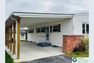 1522 Elayne Street, Bethlehem, PA 18017 - Photo 2