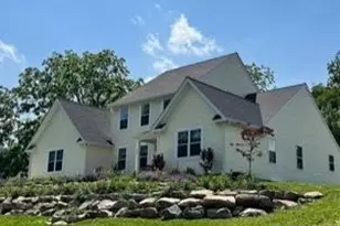 2645 Longridge Dr, Lower Saucon Township, PA 18055 - Photo 6