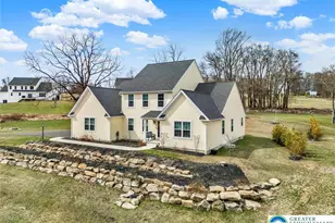 2645 Longridge Dr, Lower Saucon Township, PA 18055 - Photo 2