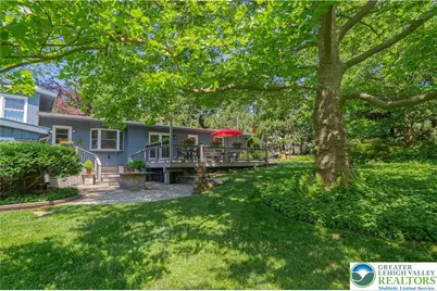 684 Pine Top Trail, Bethlehem, PA 18017 - Photo 6