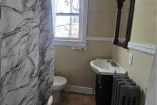 218 S 15th St, Allentown, PA 18102 - Photo 6