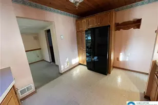 726 Barner St, Allentown, PA 18103 - Photo 6