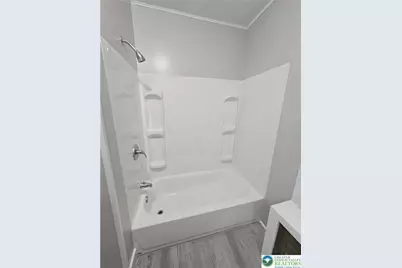 625 N 6th Street #5, Allentown, PA 18102 - Photo 4