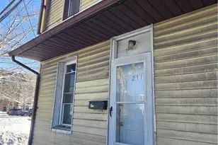 211 Columbia St, Bethlehem City, PA 18015 - Photo 1