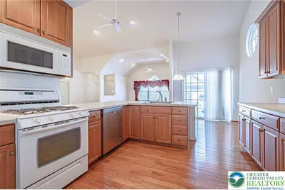 2839 Donegal Drive, Lower Macungie, PA 18062 - Photo 12