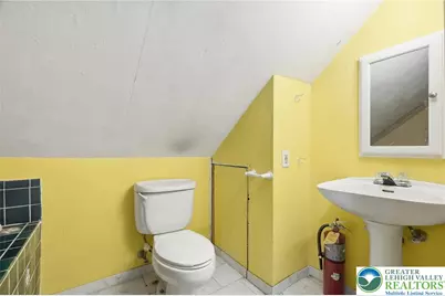 3907 Main Street, Washington Township, PA 18080 - Photo 36