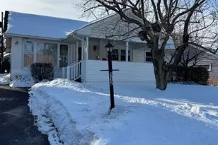 512 College Dr, Allentown City, PA 18104 - Photo 2