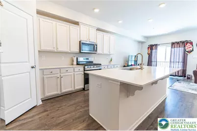 1031 Turnstone Drive, Upper Macungie Township, PA 18051 - Photo 16