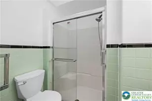 2336 2nd St, Wilson Boro, PA 18042 - Photo 10