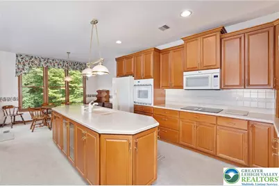 4693 Pinehurst Circle, Upper Saucon Township, PA 18034 - Photo 24