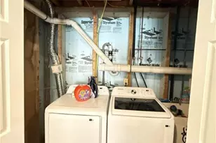 60 Lower Ridgeview Cir, Middle Smithfield, PA 18356 - Photo 12