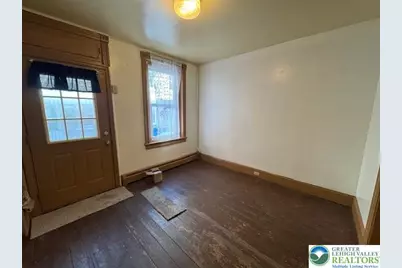 740 Laufer Street, Bethlehem, PA 18015 - Photo 2
