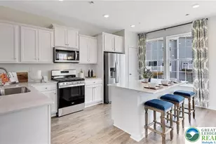 1130 Meadowlark Dr, Upper Macungie Township, PA 18051 - Photo 2