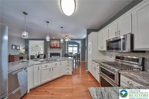 134 Glenmoor Cir S, Easton, PA 18045 - Photo 18