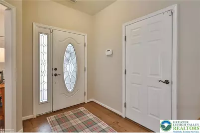 5444 Loyal Drive, Freemansburg, PA 18017 - Photo 4