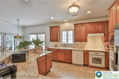 5444 Loyal Drive, Freemansburg, PA 18017 - Photo 24