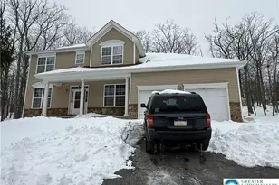 145 Kensington Dr, Lehman Twp, PA 18324 - Photo 2