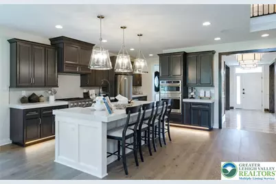 5401 Red Oak Drive, Upper Saucon Township, PA 18049 - Photo 10