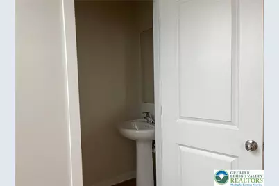 7620 Clayton Avenue, Upper Saucon Township, PA 18036 - Photo 18