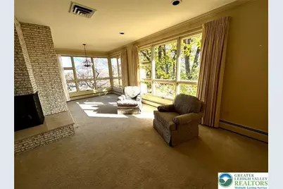 407 E Plainfield Avenue, Pen Argyl Boro, PA 18072 - Photo 2